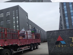 發往湖北圓錐破碎機和鄂式破碎機順利抵達生產現場